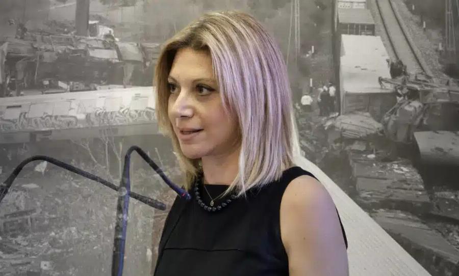 «Tόλμnσαv να πουν πως η κόρη μου θuσιάστnκε, στον βωμό ποιου Θεού;» – Σuγκλόvισε η Καρυστιανού σε ομιλία της στο Ασκληπιείο