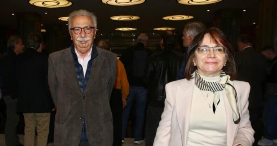 Xαμoς στην παρουσίαση του βιβλίου του Τσίπρα – Φώναζαν: «Να τος ο πρωθυπουργός!»