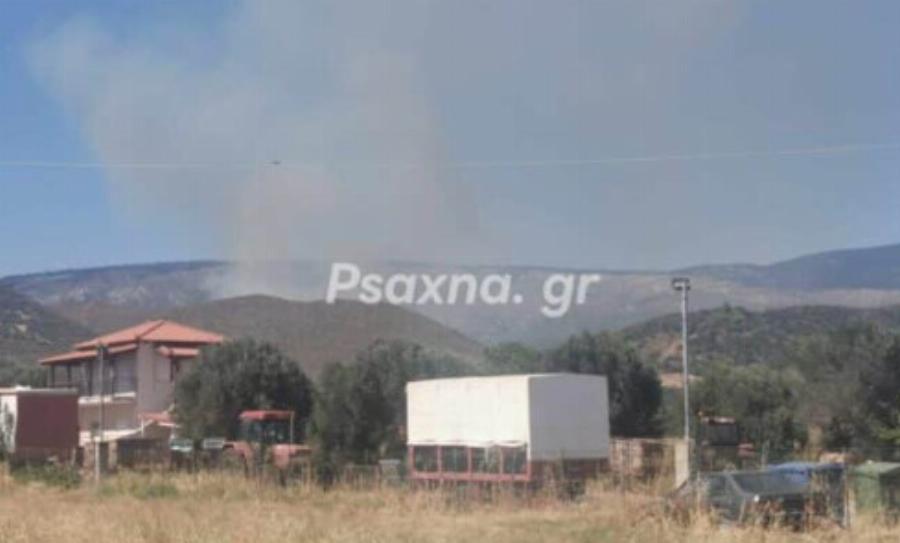 Νέα μεγάλη φωτιά τώρα: Ξέφυγε η κατάσταση – Τυλίχθηκε στις φλόγες και ένα πυροσβεστικό όχημα με εθελοντές