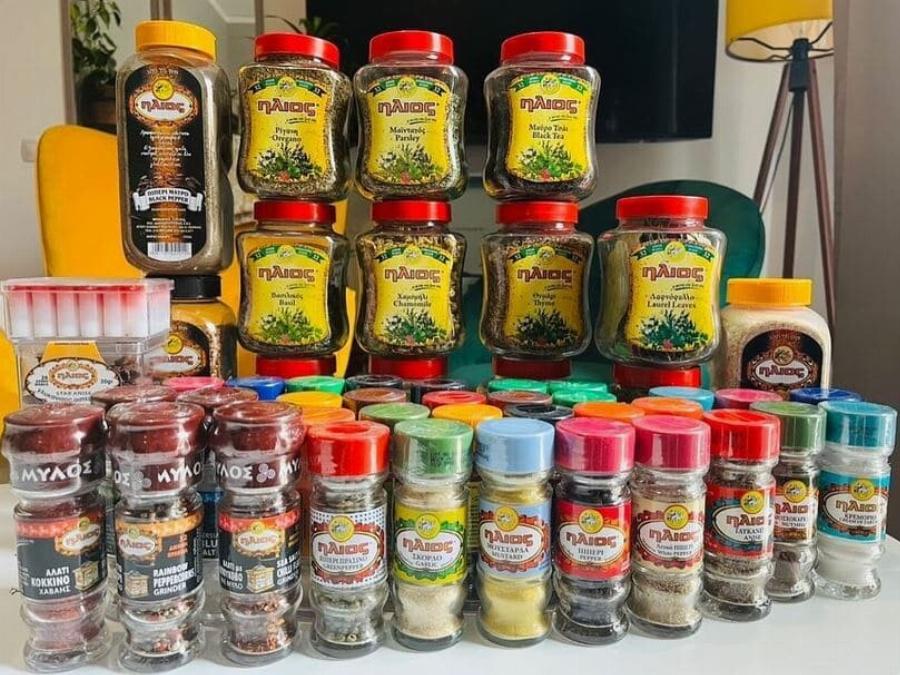 Γιώργος Καραθανάσης: Ποιος είναι ο επιχειρηματίας που βρίσκεται στο πλευρό της Μαρίας Κορινθίου