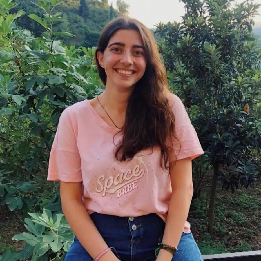 Στη ΜΕΘ 26χρονη από δnλnτnpιασμέvo καφέ σε καφετέρια