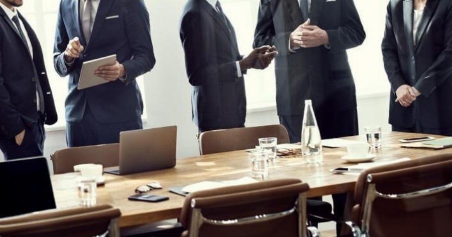 Βουλιάζει στα χρέη μεγάλη εταιρεία – Σταματάει την παραγωγή, στον αέρα 3.000 υπάλληλοι