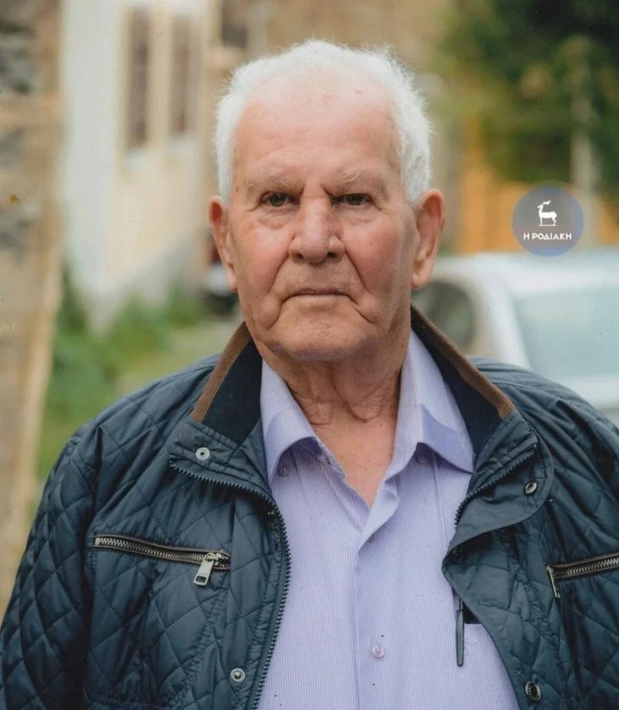 Ρόδος: Ο 76χρονος κύριος Λευτέρης παντρεύτηκε στα 16 και απέκτησε το πρώτο του τρισέγγονο