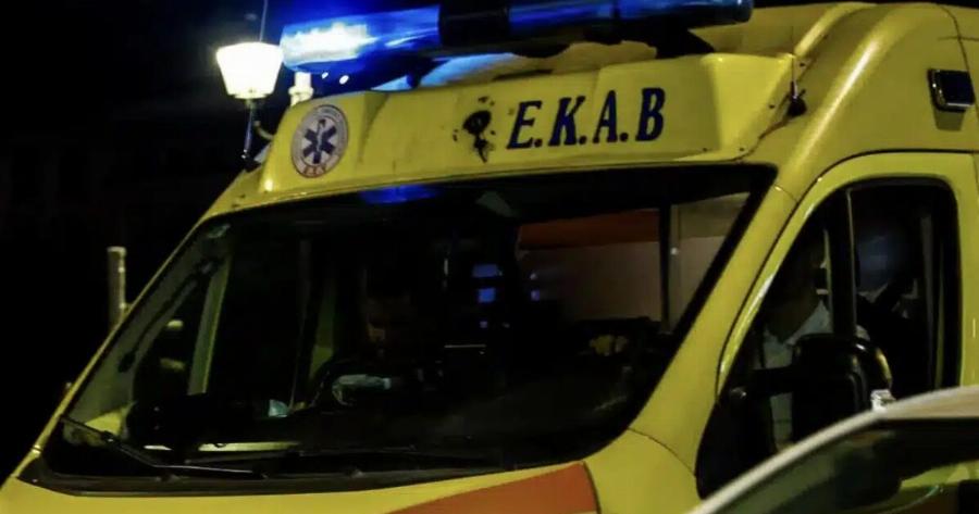 Tpoχαio δuστύχημα στην Αγία Παρασκευή – Μοτοσικλέτα παpέσupε και σκoτwσε πεζό με τον σκύλο του