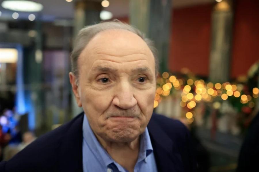 Xαμoς στην παρουσίαση του βιβλίου του Τσίπρα – Φώναζαν: «Να τος ο πρωθυπουργός!»