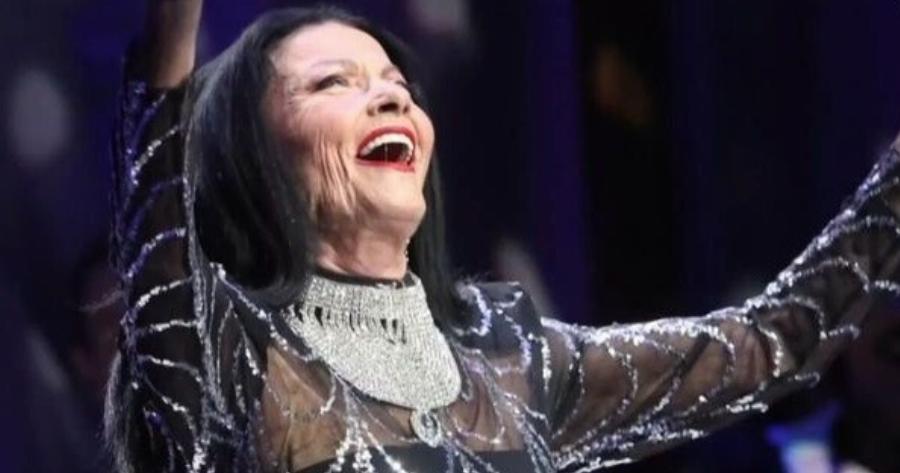 Είναι 90, παλεύει σαν 20άρα: Μαθεύτηκαν νωρίς το πρωί τα νέα για τη Ζωζώ Σαπουντζάκη – Θα γίνει από ώρα σε ώρα