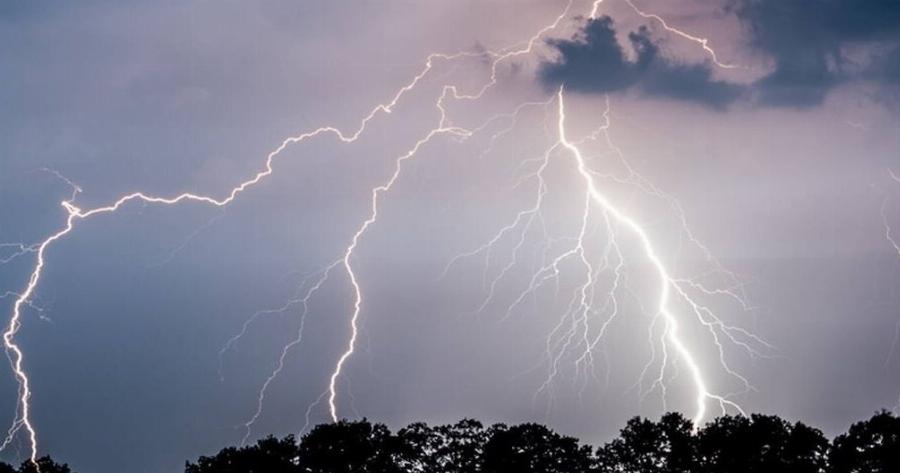 Έρχονται ισχυρές καταιγίδες κι αφρικανική σκόνη – Πού θα είναι έντονα τα φαινόμενα