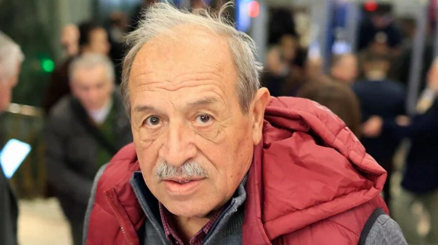 Xαμoς στην παρουσίαση του βιβλίου του Τσίπρα – Φώναζαν: «Να τος ο πρωθυπουργός!»