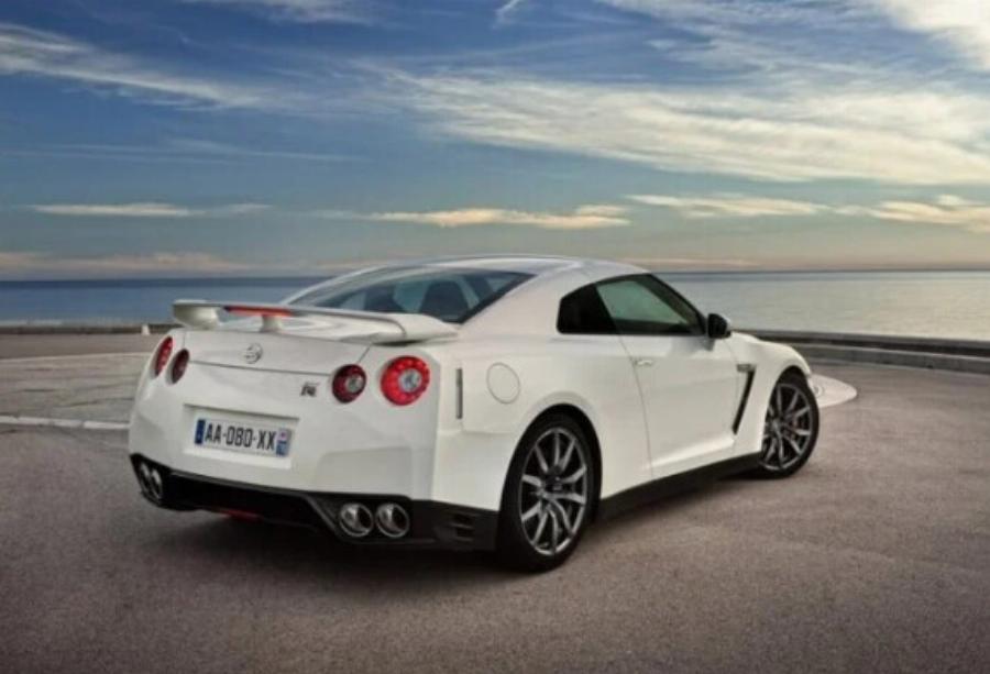 Το πανάκρıβο αuτοκίνητο με το οποiο κάνει βόλτες στην Αθήνα ο Σφακιανάκης – Δıέρρευσαν φωτογραφίες