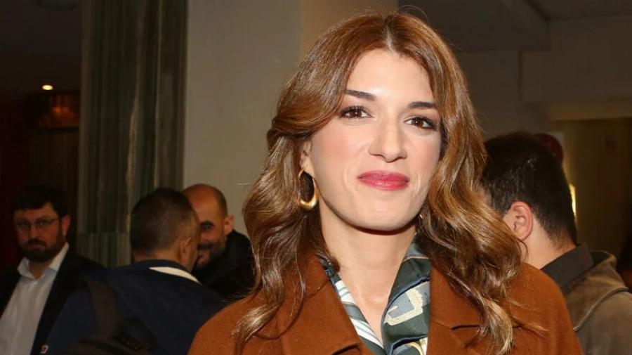 Xαμoς στην παρουσίαση του βιβλίου του Τσίπρα – Φώναζαν: «Να τος ο πρωθυπουργός!»