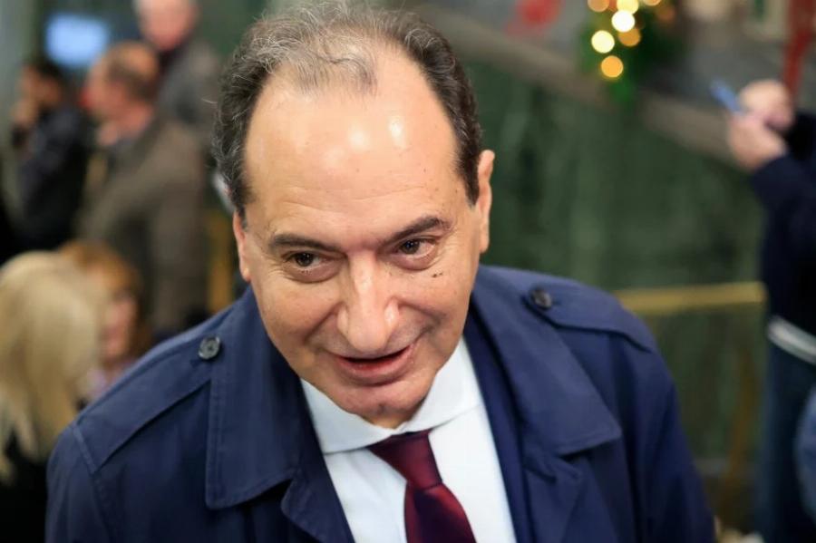 Xαμoς στην παρουσίαση του βιβλίου του Τσίπρα – Φώναζαν: «Να τος ο πρωθυπουργός!»