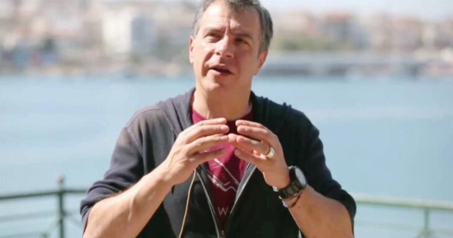 «Γιατί Θεέ μου; Γιατί σε εμένα; Τι έκανα;»: Συγκλονίζει ο Σταύρος Θεοδωράκης για την αρρώστια του, η ειδική διατροφή