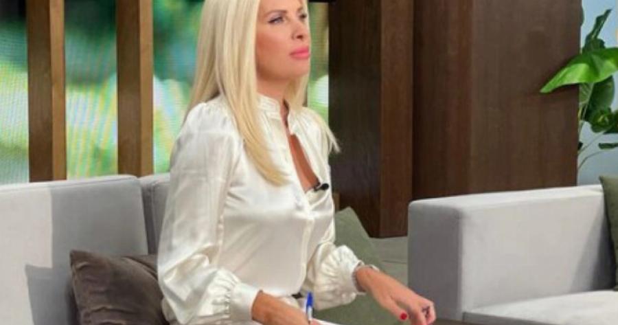 Δραματικές ώρες για την Ελένη Μενεγάκη: «Εκεί είναι το σπίτι μας, μένει η μαμά μου»