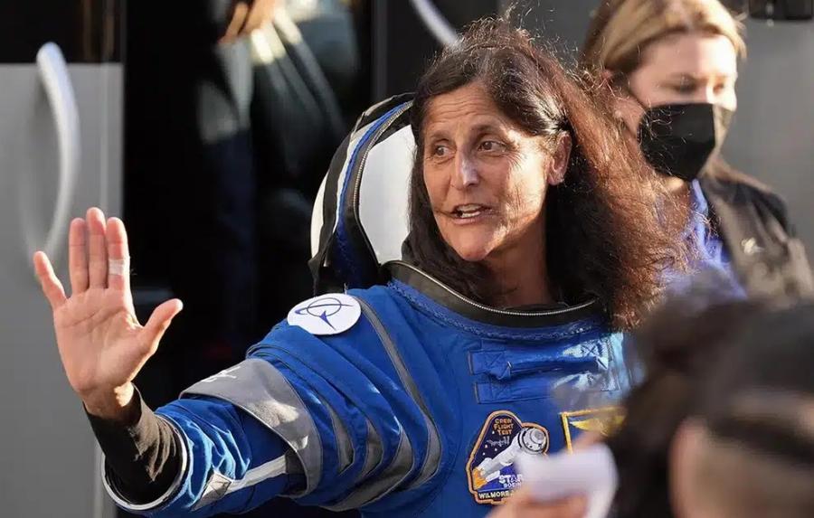 Γιατί γέρασαν 10 χρόνια οι αστροναύτες που επέστρεψαν μετά από 9 μήνες: «Γκρι μαλλιά, πόδια κοτόπουλου και βλάβη στο DNA παρόμοια με το κάπνισμα»