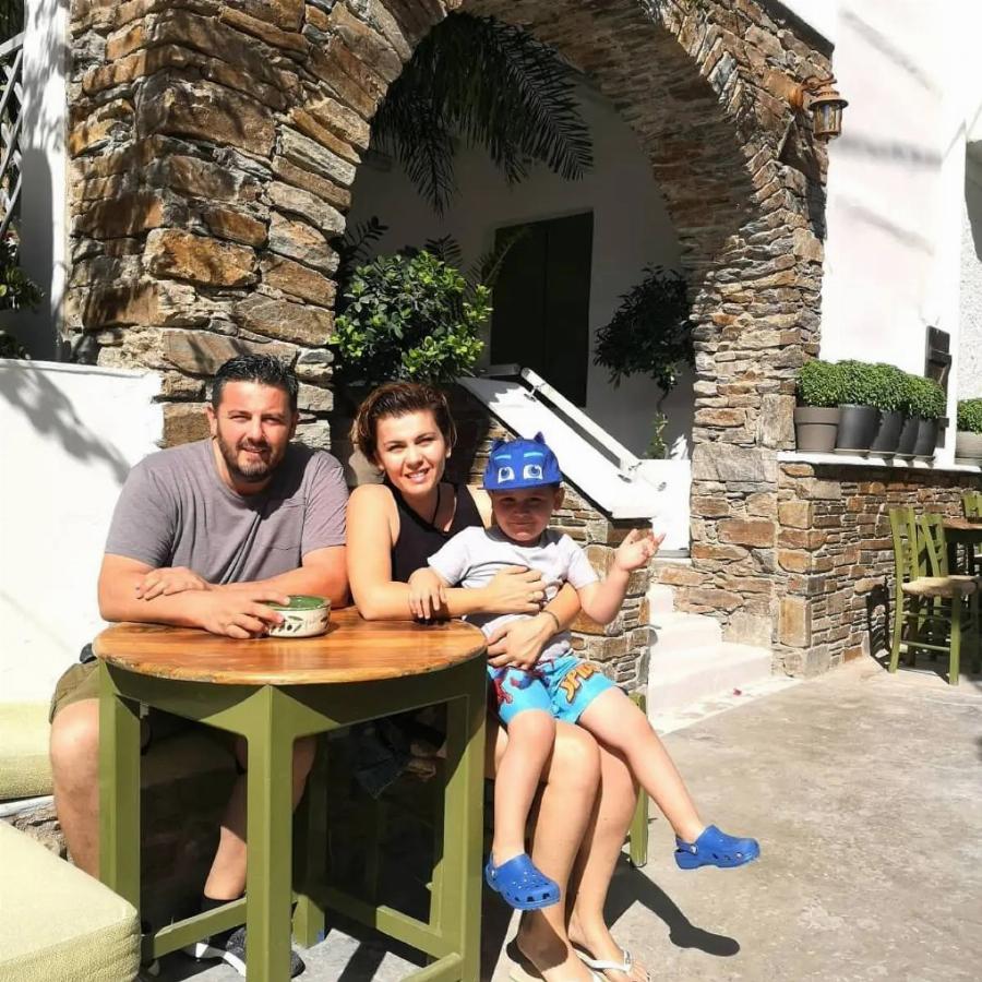 Χώρισαν μετά από 13 χρόνια γάμου κι ένα παιδί