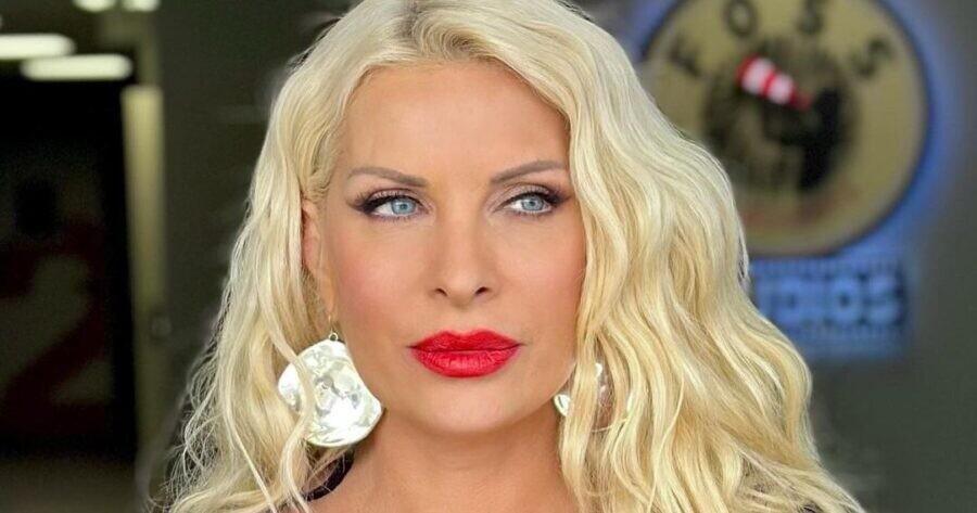 Η Ελένη Μενεγάκη γύρισε τον χρόνο πίσω κι απέδειξε πως μεγαλώνει φυσικά χωρίς μπότοξ – Το αποθεωτικό σχόλιο του Άγγελου