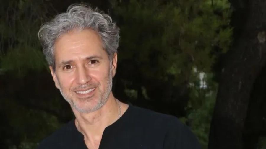 Δημήτρης Κόκοτας: «Κλαίει όταν ακούει τραγούδια του» λέει η Ματίνα Παγώνη