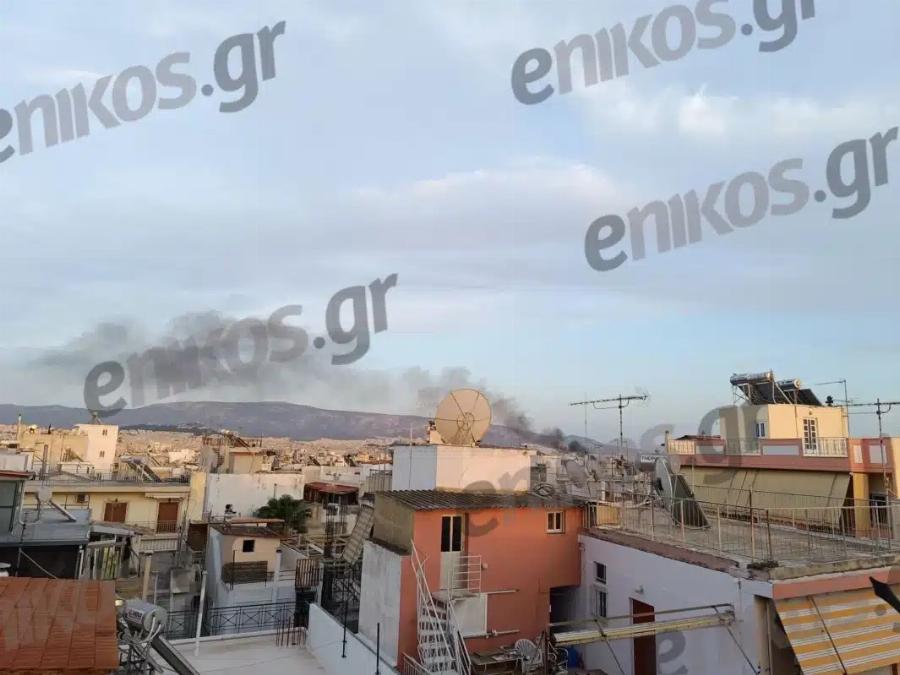 Φωτιά στον Βοτανικό – Συναγερμός στην Πυροσβεστική