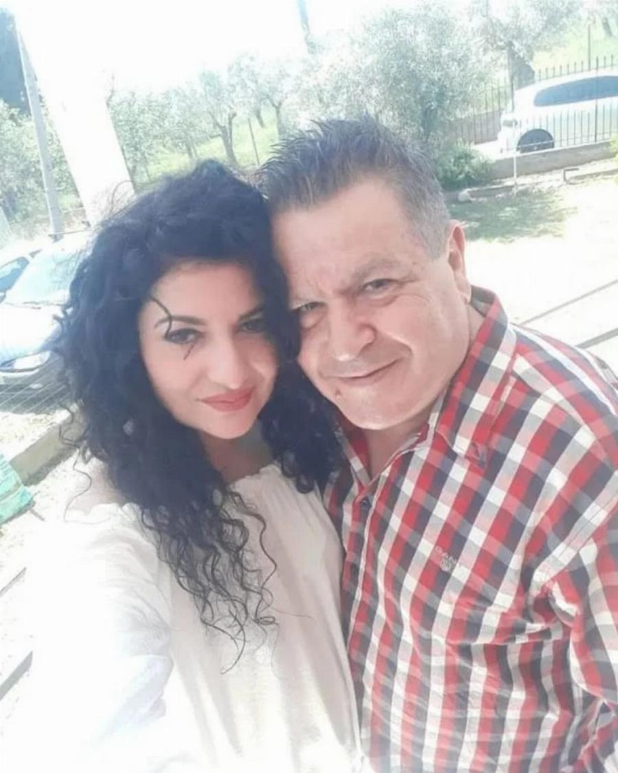 Εκείνος 65, εκείνη…: Η κούκλα μελαχρινή σύντροφος του Γιάννη Καπετάνιου κι η τεράστια διαφορά ηλικίας τους