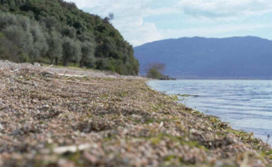 Αν και είναι η πιο μεγάλη λίμνη στην Ελλάδα παραμένει άγνωστη στον περισσότερο κόσμο