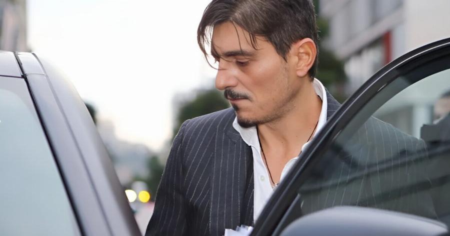 Δημήτρης Γιαννακόπουλος: Τι κρύβεται πίσω από τον αριθμό 7000 – Γιατί τον έχει επιλέξει και για τα αυτοκίνητα του