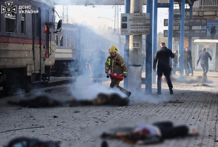 ΝΕΑ ΤΡΑΓΩΔΙΑ ΜΕ ΕΠΙΒΑΤΙΚΟ ΤΡΕΝΟ – ΤΟΥΛΑΧΙΣΤΟΝ 13 ΝΕΚΡΟΙ