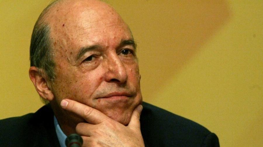 Ο Δήμος Πειραιά δίνει το όνομα «Κώστα Σημίτη» σε κεντρικό δρόμο της πόλης