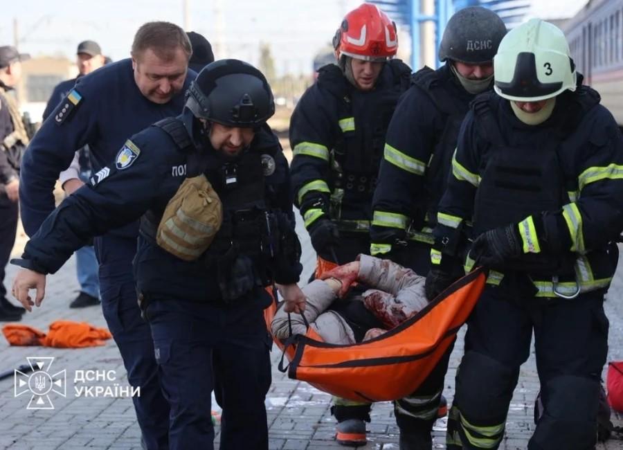 ΝΕΑ ΤΡΑΓΩΔΙΑ ΜΕ ΕΠΙΒΑΤΙΚΟ ΤΡΕΝΟ – ΤΟΥΛΑΧΙΣΤΟΝ 13 ΝΕΚΡΟΙ