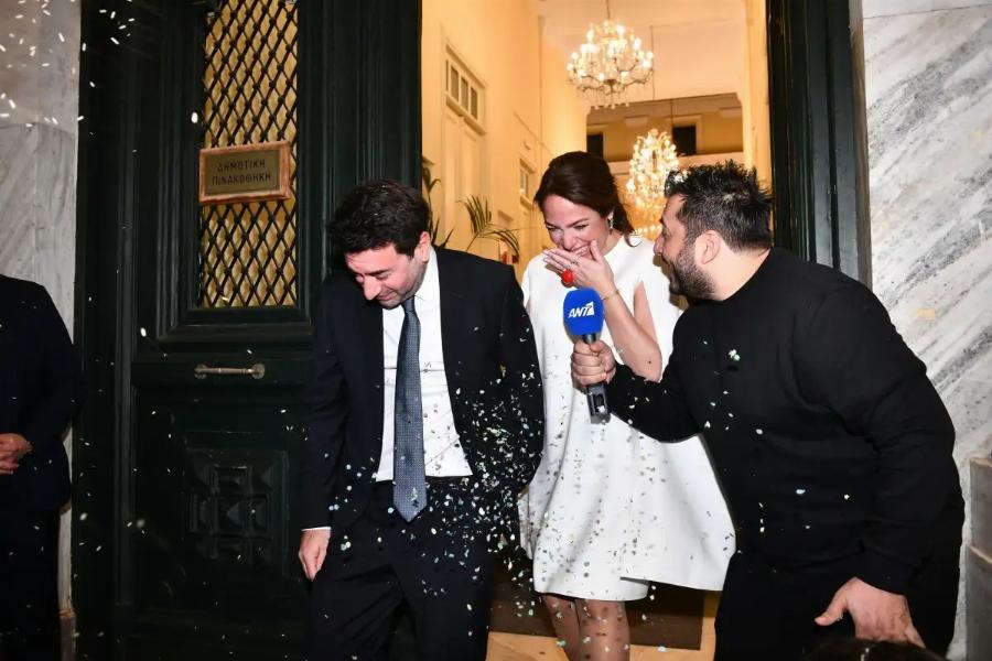 Παντρεύτηκε η Δόμνα Μιχαηλίδου τον Λεωνή Μαντωνάκη