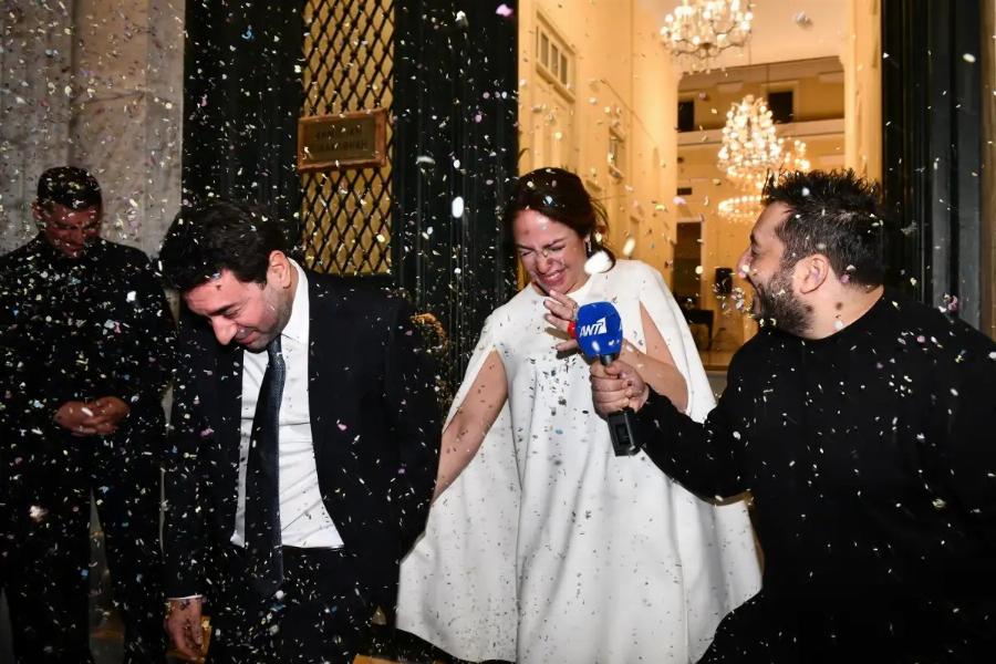 Παντρεύτηκε η Δόμνα Μιχαηλίδου τον Λεωνή Μαντωνάκη