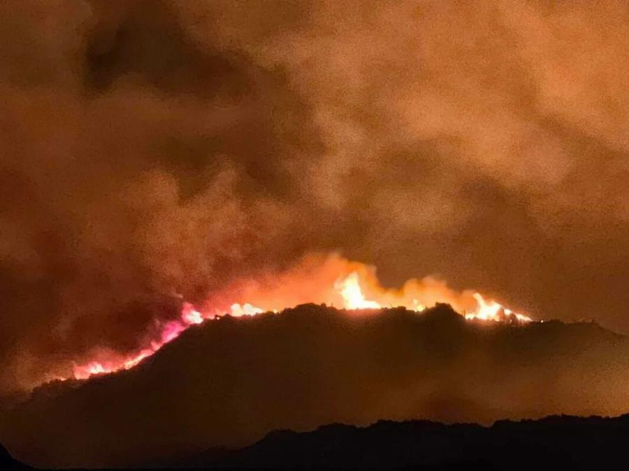 Μεγάλη Φωτιά Τώρα: Καίγεται ο ΧΥΤΑ – Σε κατάσταση έκτακτnς ανάγκης η Πυροσβεστική