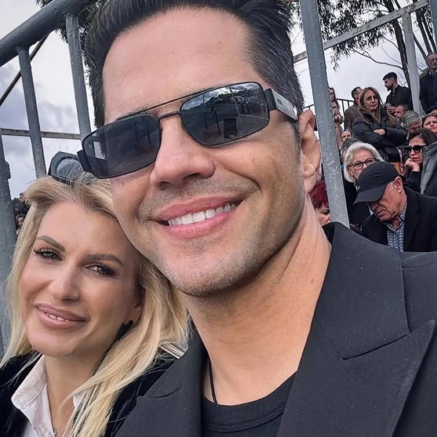 Ευτυxισμένος