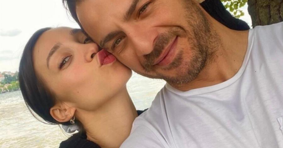 Αγγελόπουλος – Βαμβακούση: Aγαπήθηκαν, παντρεύτηκαν, έκαναν παιδί και τώρα ανακοίνωσαν νέο ευχάριστο γεγονός