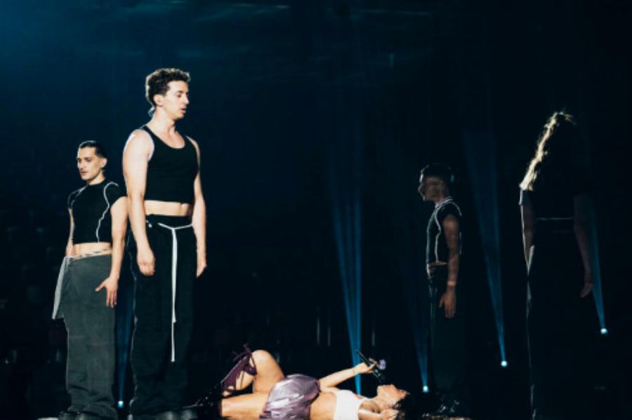 Παρακολουθήσαμε τη γενική πρόβα της Μαρίνας Σάττι – Αυτό που είδαμε δεν περιγράφεται