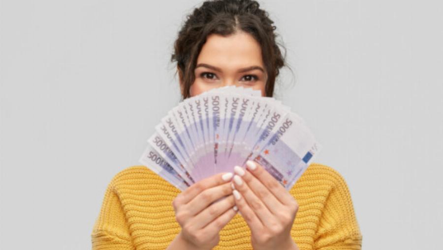 Κερδίζουν το λαχείο, γεμίζουν ευρώ: Τα 2 ζώδια που θα βιώσουν τεράστια οικονομική ανατροπή