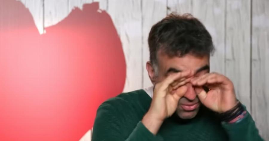 Πήγε First Dates αλλά βούρκωσε για την πρώην του – «Την αγαπώ, να ‘ναι καλά εκεί που είναι»