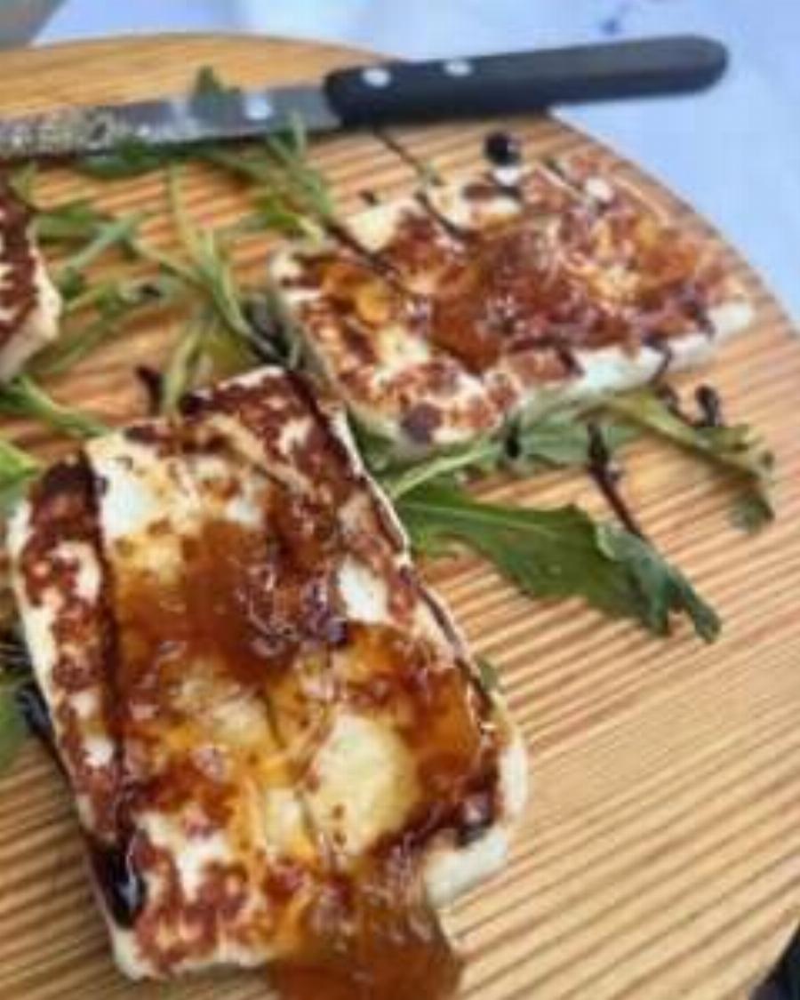 Αγνώριστη η Klavdia: Ανάρπαστες οι φωτογραφίες της με μαγιό και χωρίς γυαλιά – Διαθέτει σούπερ θηλυκό κορμί