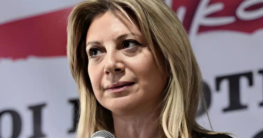 Άστραψε και βρόντηξε η Μαρία Καρυστιανού για το πόρισμα της Πυροσβεστικής για τα Τέμπη