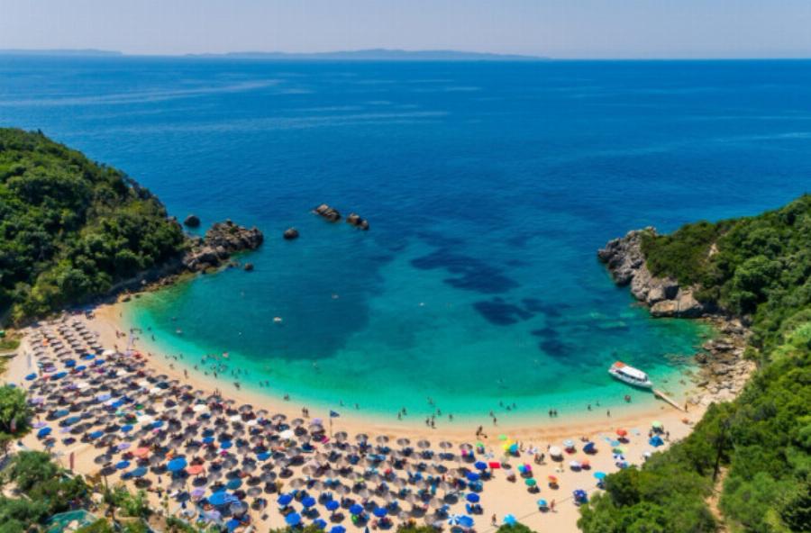 Η Μύκονος της Πελοποννήσου: Φθηνές τιμές, θάλασσες-λάδι, πας με 40€ βενζίνη & κάνεις τις διακοπές της ζωής σου