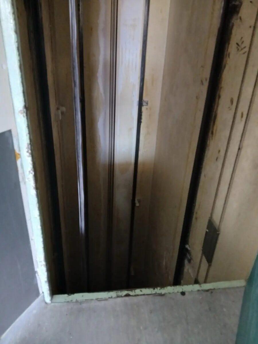 Παραλίγο τραγωδία σε πασίγνωστο νοσοκομείο: Ασανσέρ κατέρρευσε από τον 3ο όροφο – Διατάχθηκε ΕΔΕ