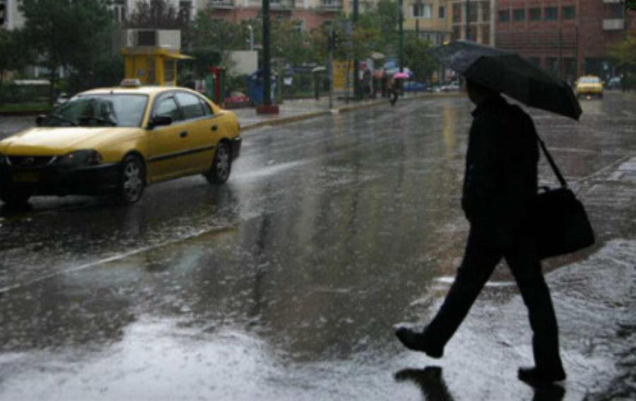 Πάρτε ομπρέλες, έρχονται μπόρες – Πού και πότε θα βρέξει
