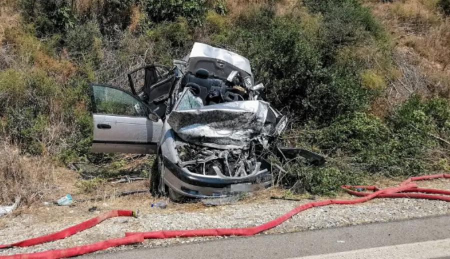 Διπλή οικογενειακή τραγωδία στο τροχαίο που συντάραξε το Πανελλήνιο: Νεκροί δύο μπαμπάδες και τα δύο παιδιά τους – Σοβαρά τραυματισμένα τα δεύτερα παιδιά τους 6 & 19ετών