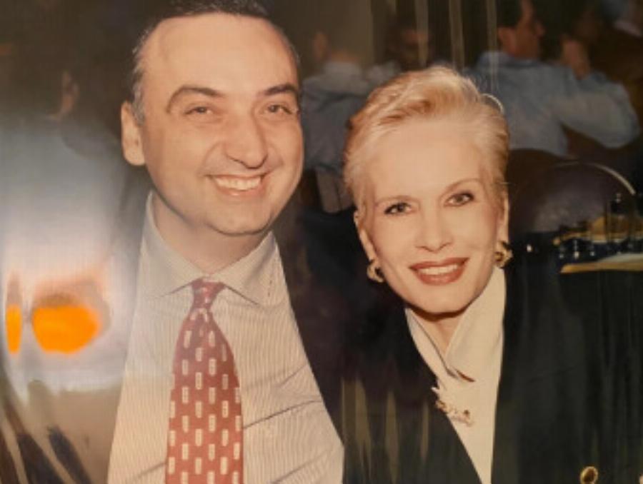 Ελένη Μαρούδα: Ποια είναι η πανέμορφη σύζυγός του Δημήτρη Σούρα που τον βοήθησε να γίνει όλα είχε ονειρευτεί