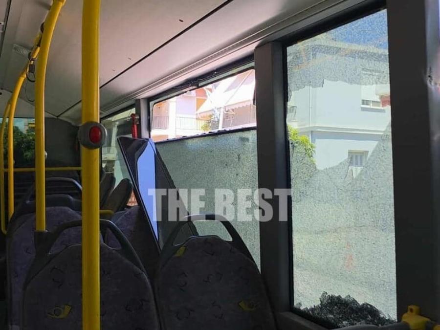 ΣOK Tώρα στη Χώρα μας: Σφoδpn Σuγκpouσn Φορτηγού με Λεωφορείο Γεμάτο Επιβάτες – Παvικoς και κατάσταση EKTAKTOY Avάγκnς