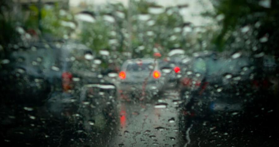 Καιρός: Πέφτουν τα «τείχη» της ανομβρίας – Πού θα βρέξει αύριο