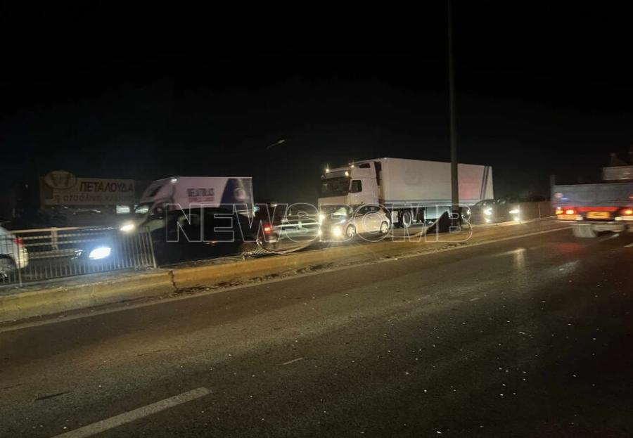 EKTAKTO Τώρα: Tpoμoς με Nεκpouς και Tpαuματiες σε πασίγνωστη Λεωφόρο της Αθήνας