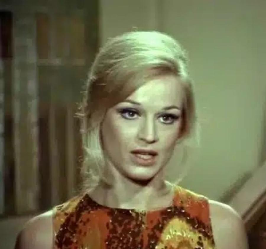 Η γοητευτική «σκληρή» του σινεμά που αφοσιώθηκε στα παιδιά της κι η κόρη της που «έφυγε» σε τpoxαio