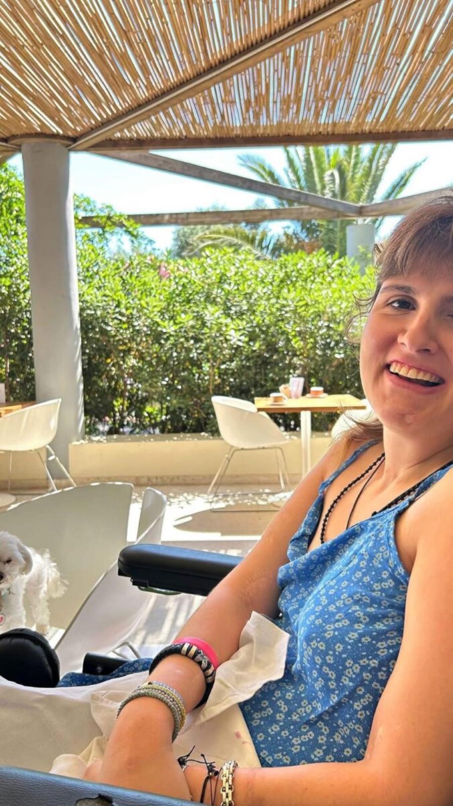 «Μια υπέροχη μανούλα»: Η Μυρτώ της Πάρου χαμογελά ξανά – Η νέα φωτογραφία και το κύμα συμπαράστασης