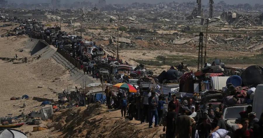 ΕΚΤΑΚΤΟ – ΜΠΗΚΑΝ ΤΑ ΤΑΝΚΣ ΜΕΣΑ ΣΤΗΝ ΠΟΛΗ – ΦΕΥΓΟΥΝ 400.000 ΑΝΘΡΩΠΟΙ