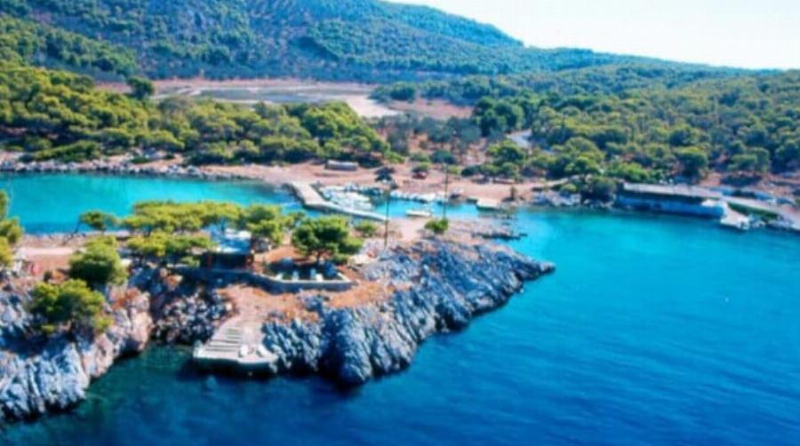 Ακτοπλοϊκά 13,50 ευρώ, δωμάτιο 54 ευρώ: Το οıκονομικό νησί που προτιμούν οι φοιτητές είναι η πιο ασφαλής λύση για διακοπές της τελευταίας στιγμής